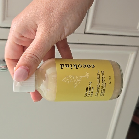 Cocokind turmeric illuminating solution - Picture 4 of 4